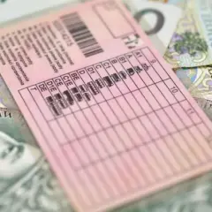 Prawo jazdy AM: jakie pojazdy możesz prowadzić i na co uważać?