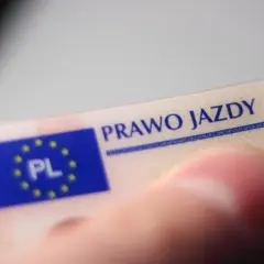 Jakie prawo jazdy na crossa? Wszystko, co musisz wiedzieć o wymaganiach i ograniczeniach