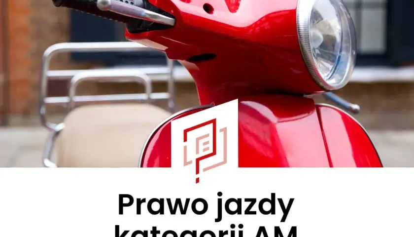 Czerwony skuter i tekst: Prawo jazdy kategorii AM za darmo.