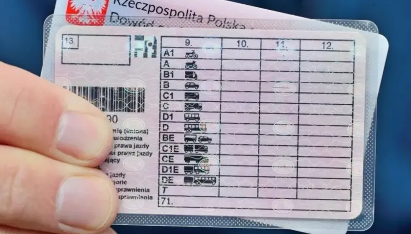 Ile kosztuje wymiana prawa jazdy? Sprawdź, jak uniknąć dodatkowych opłat!