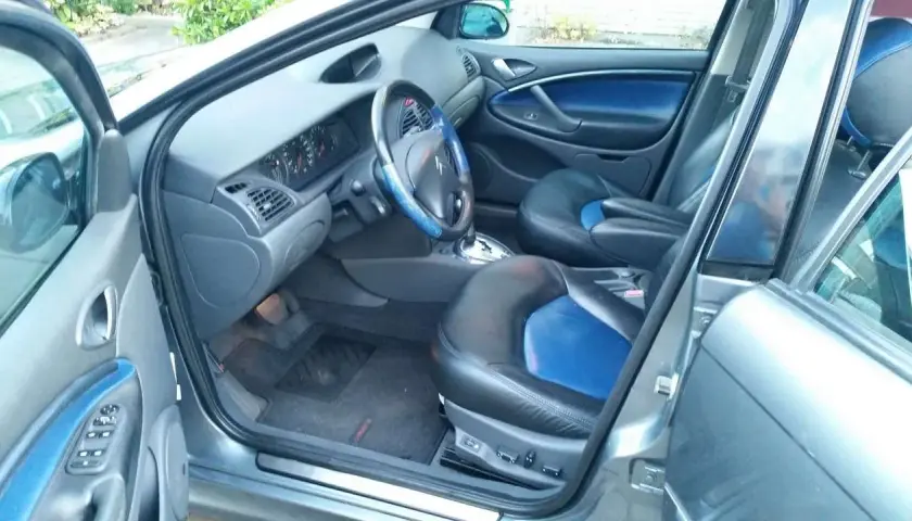 Tuning wnętrza Citroena C5: Jak stworzyć unikalną kabinę
