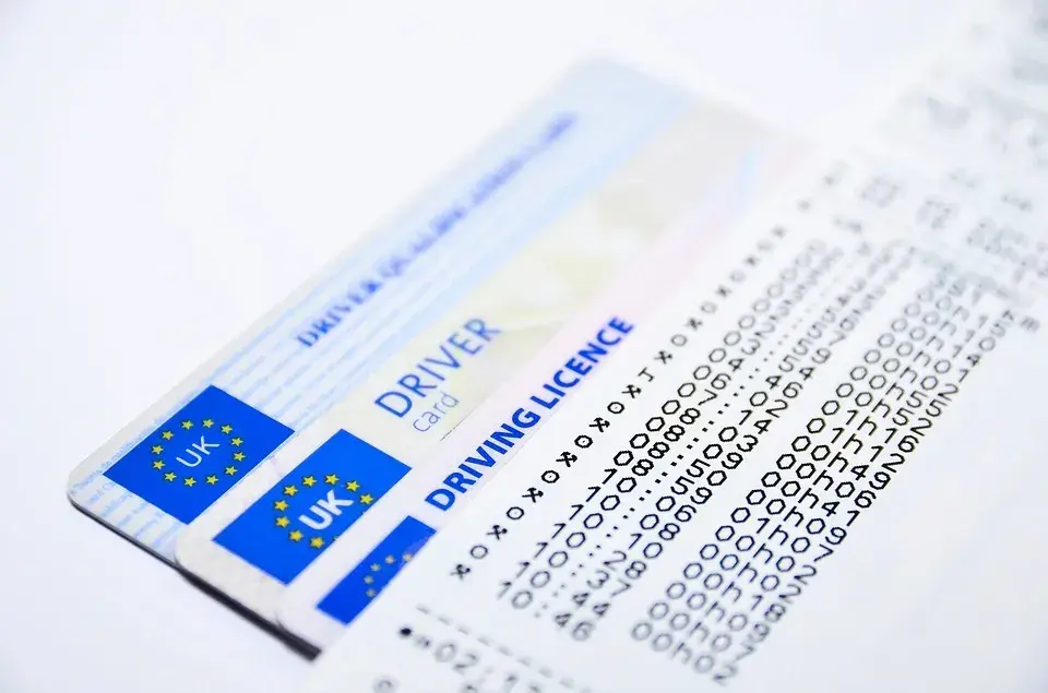 Jak skutecznie sprawdzić angielskie prawo jazdy i uniknąć problemów z weryfikacją