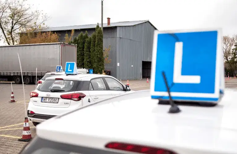 Zdjęcie Ile czasu masz na odebranie prawa jazdy? Sprawdź, co grozi za zwłokę!