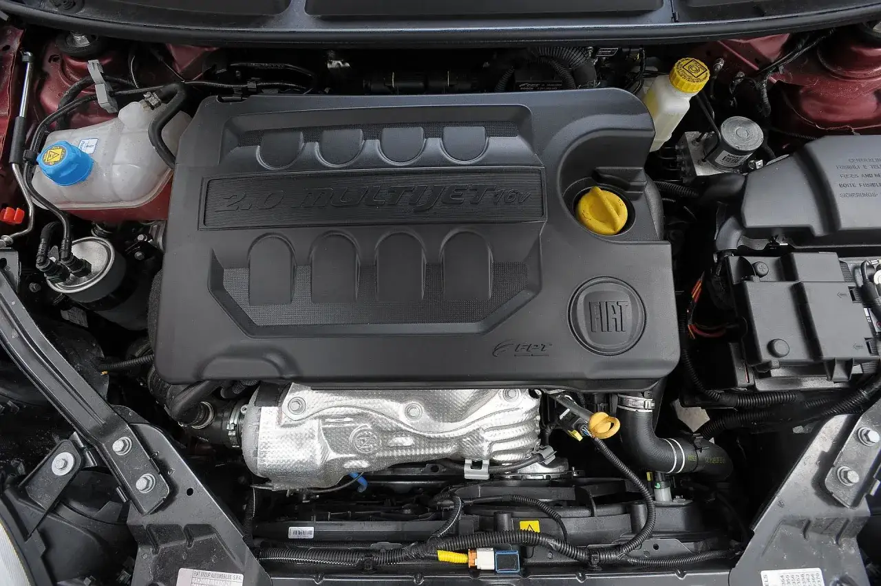 Silnik 2.0 MultiJet w Fiat Bravo 1.4 T-Jet. Serce samochodu gotowe do drogi.